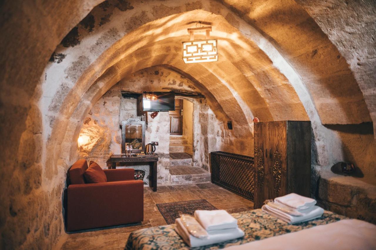 Tale Cave Inn อูร์กุบ ภายนอก รูปภาพ