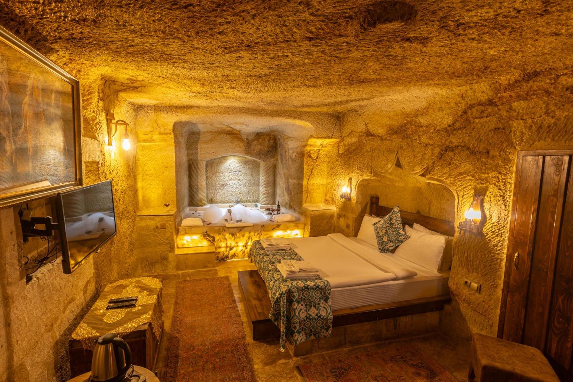 Tale Cave Inn อูร์กุบ ภายนอก รูปภาพ